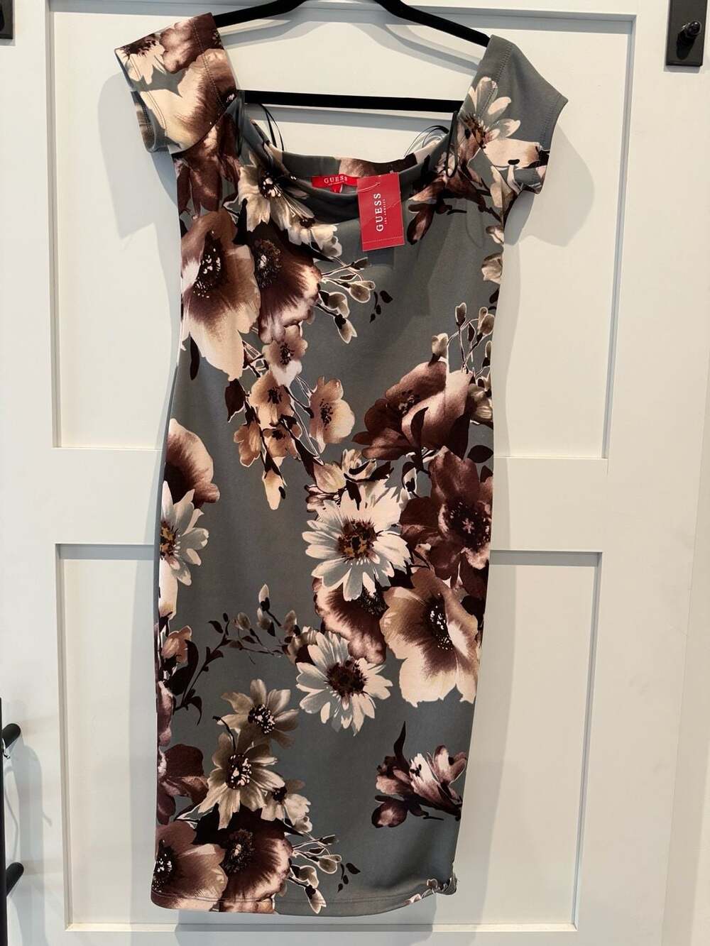 GUESS Los Angeles Off-The-Shoulder Floral Bodycon Midi Dress Size L